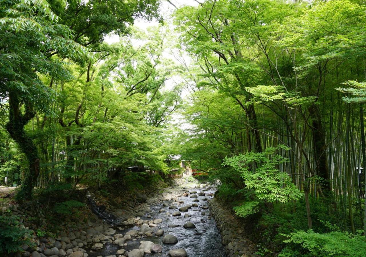 Отель Rakuzan Yasuda Izunokuni Экстерьер фото